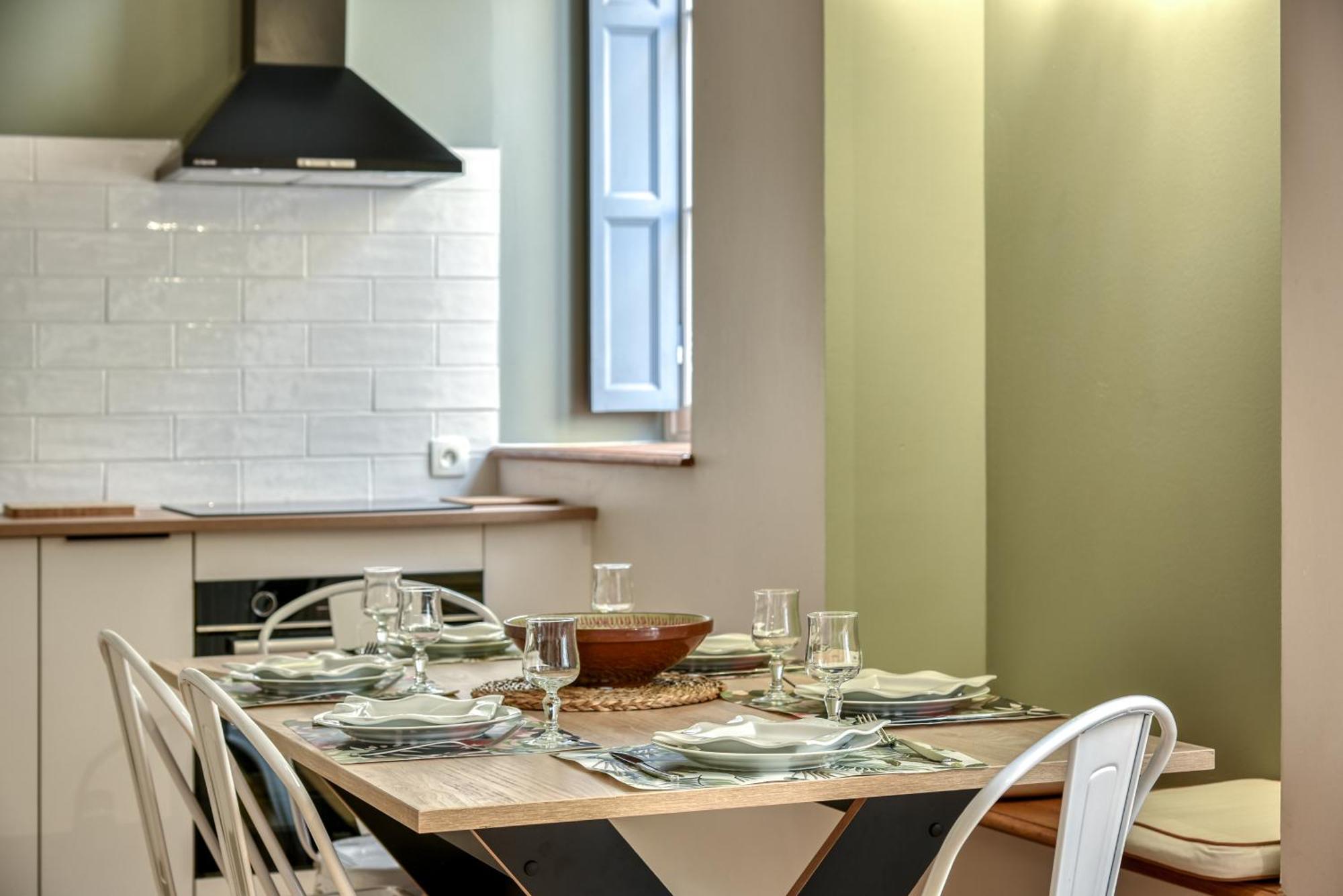 Le Coste - Free Parking - Central - Wifi -Netflix Carcassonne Buitenkant foto